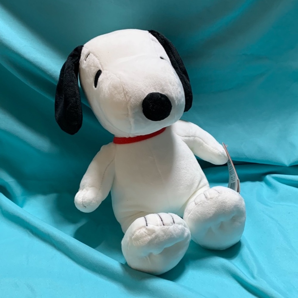 Stuffed Peanuts Snoopy (Non-fluffy)